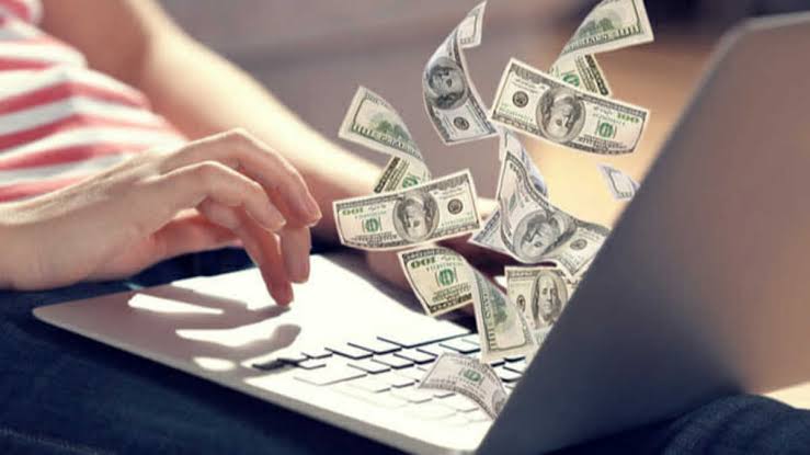 How to Build Credit from Scratch in the US (2025 Guide)